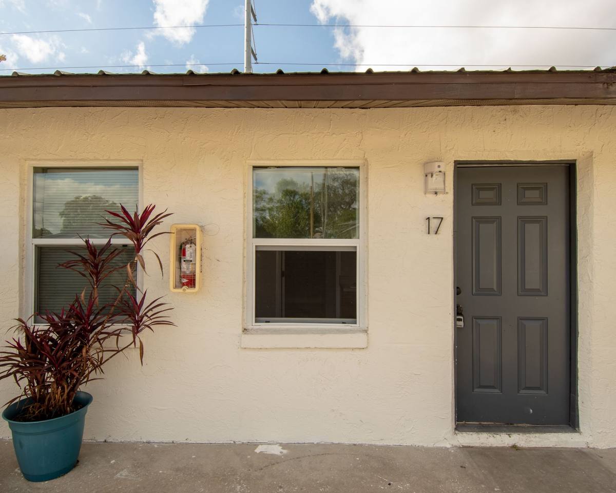 Apartment for rent at 916 S Verona Ave #15, Avon Park, FL 33825