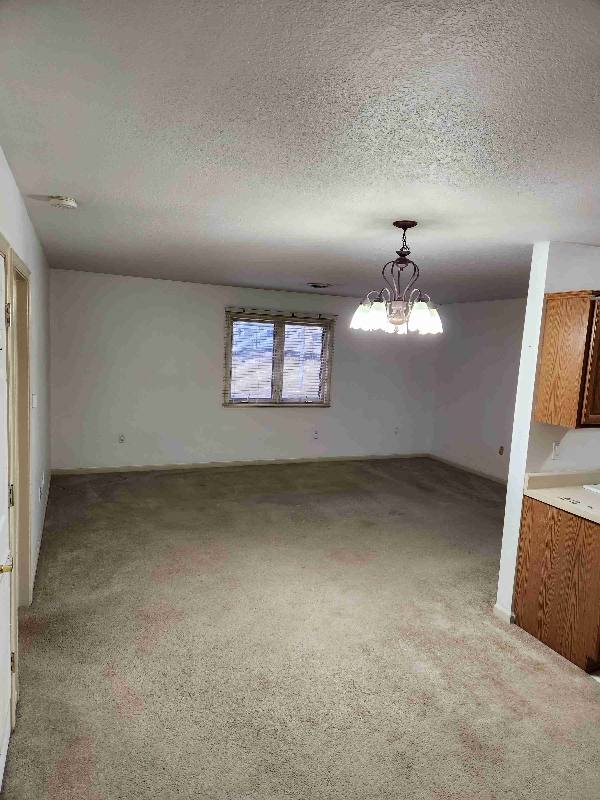 Apartment for rent at 4009 N Becker Dr, Peoria, IL 61607