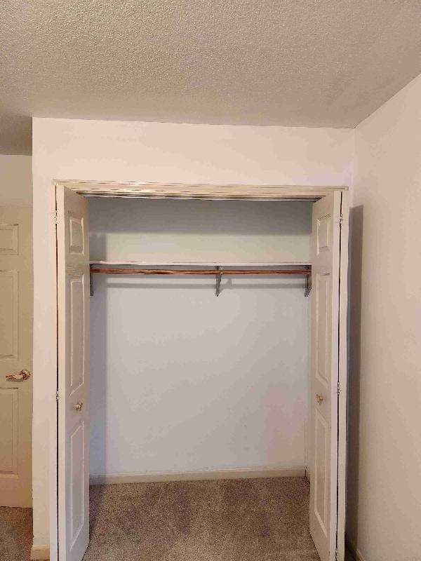 Apartment for rent at 4009 N Becker Dr, Peoria, IL 61607