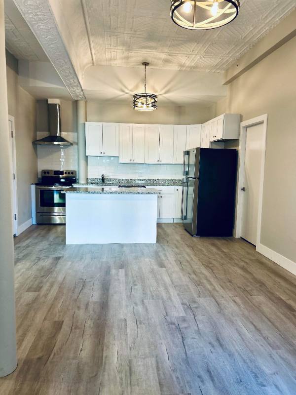 Apartment for rent at 114 Merrimack St #116A, Lowell, MA 01852