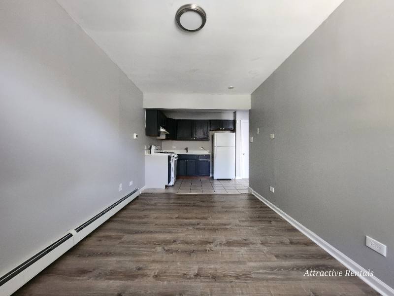 Apartment for rent at 3331 Commercial Ave, Chicago Heights, IL 60411