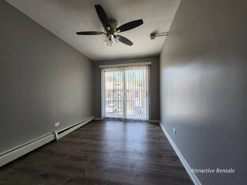 Apartment for rent at 3331 Commercial Ave, Chicago Heights, IL 60411