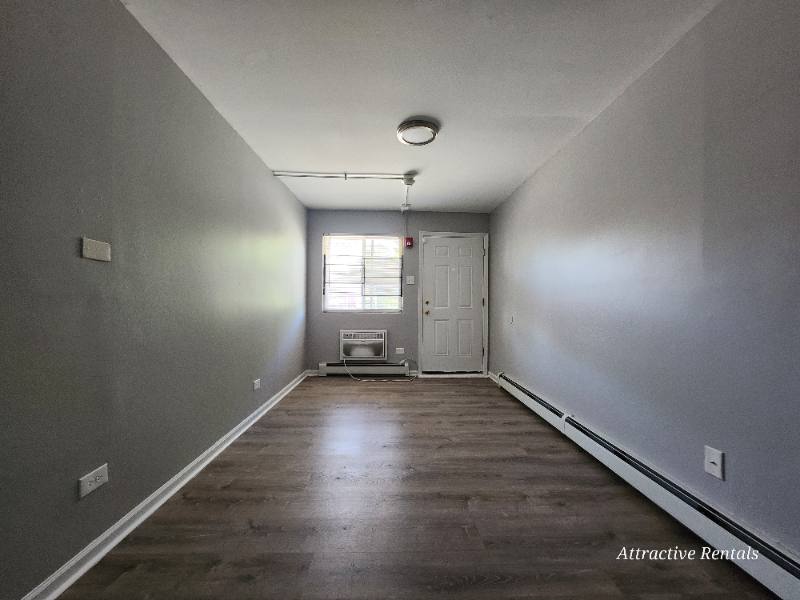 Apartment for rent at 3331 Commercial Ave, Chicago Heights, IL 60411