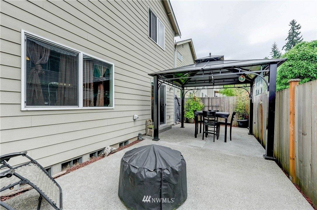 Apartment for rent at 2218 178th St SW #2, Lynnwood, WA 98037