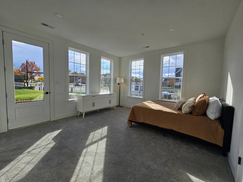 Townhouse for rent at 114 Main St, Cranberry Township, PA 16066