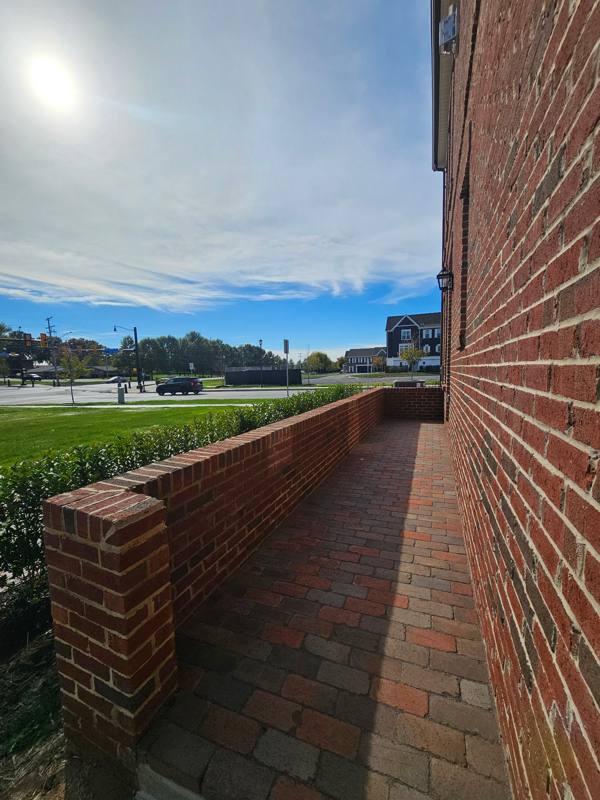 Townhouse for rent at 114 Main St, Cranberry Township, PA 16066