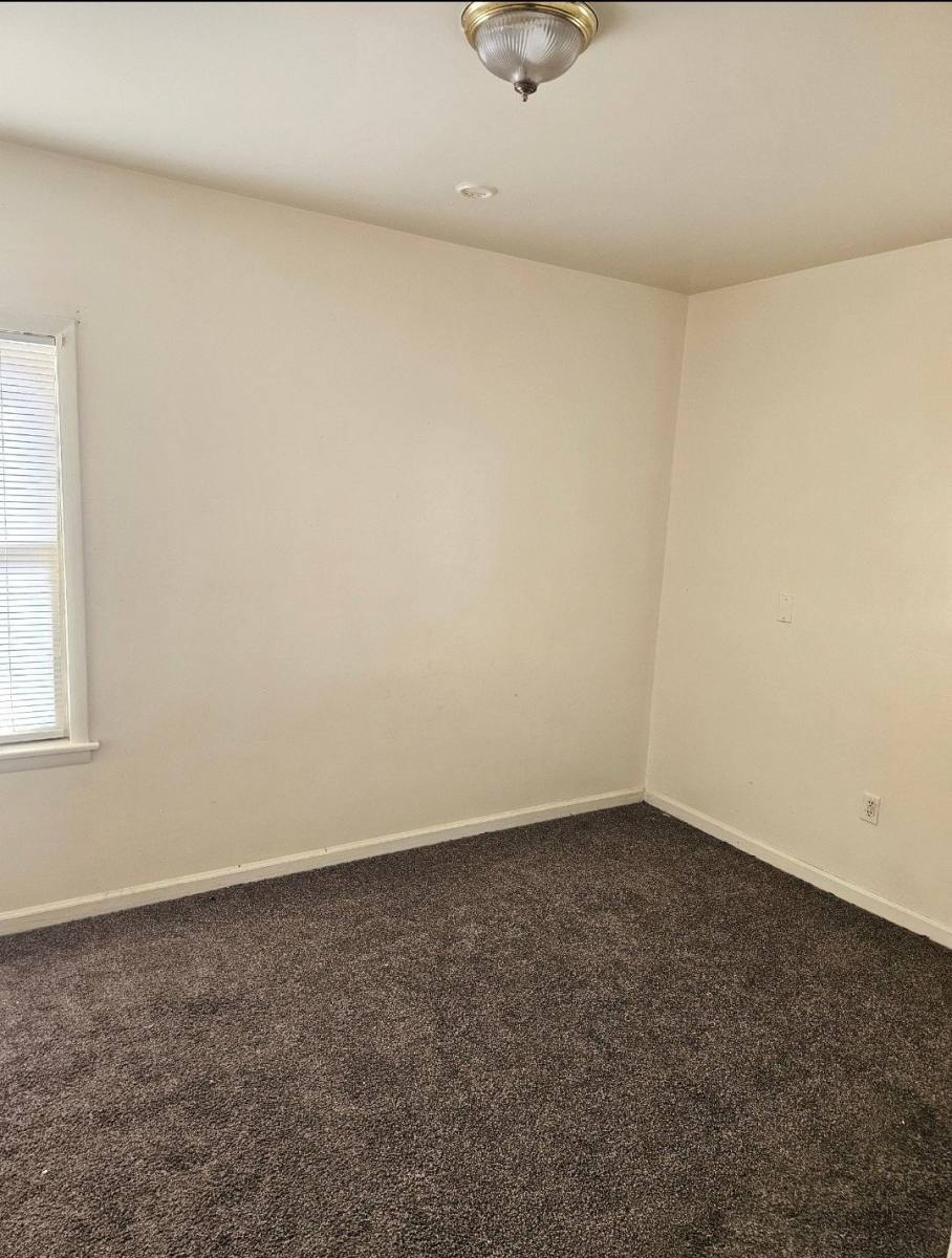 Apartment for rent at 691 Madelon Court, Louisville, KY 40211