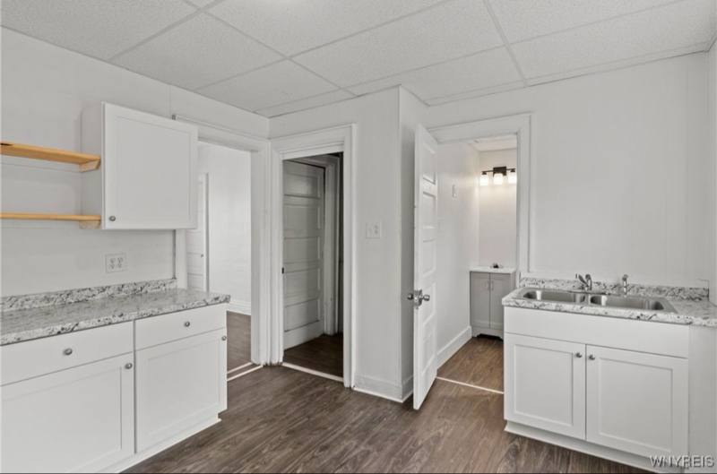 Apartment for rent at 877 Prospect Ave, Buffalo, NY 14213