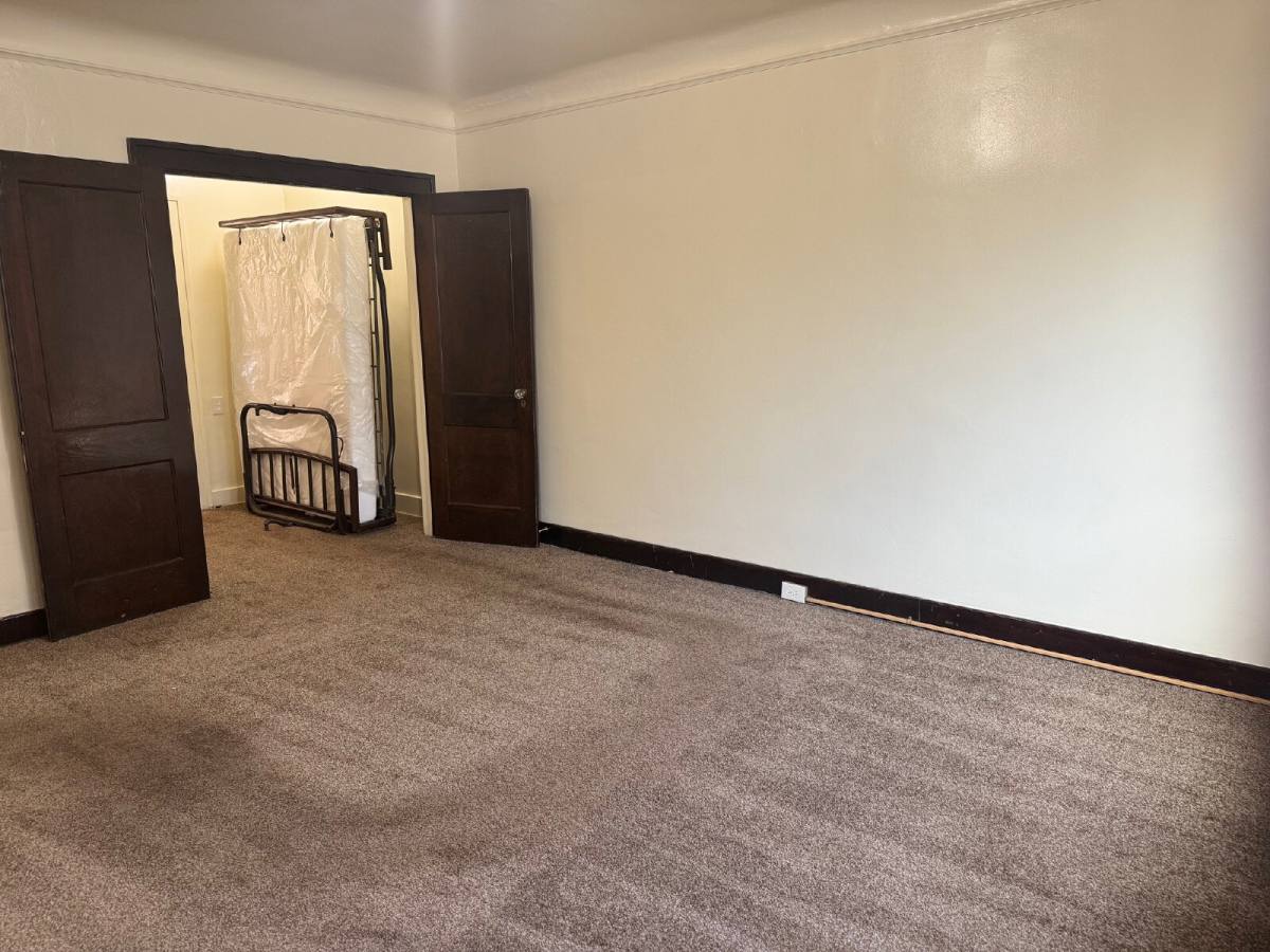 Apartment for rent at 11 Linden St #201, River Rouge, MI 48218