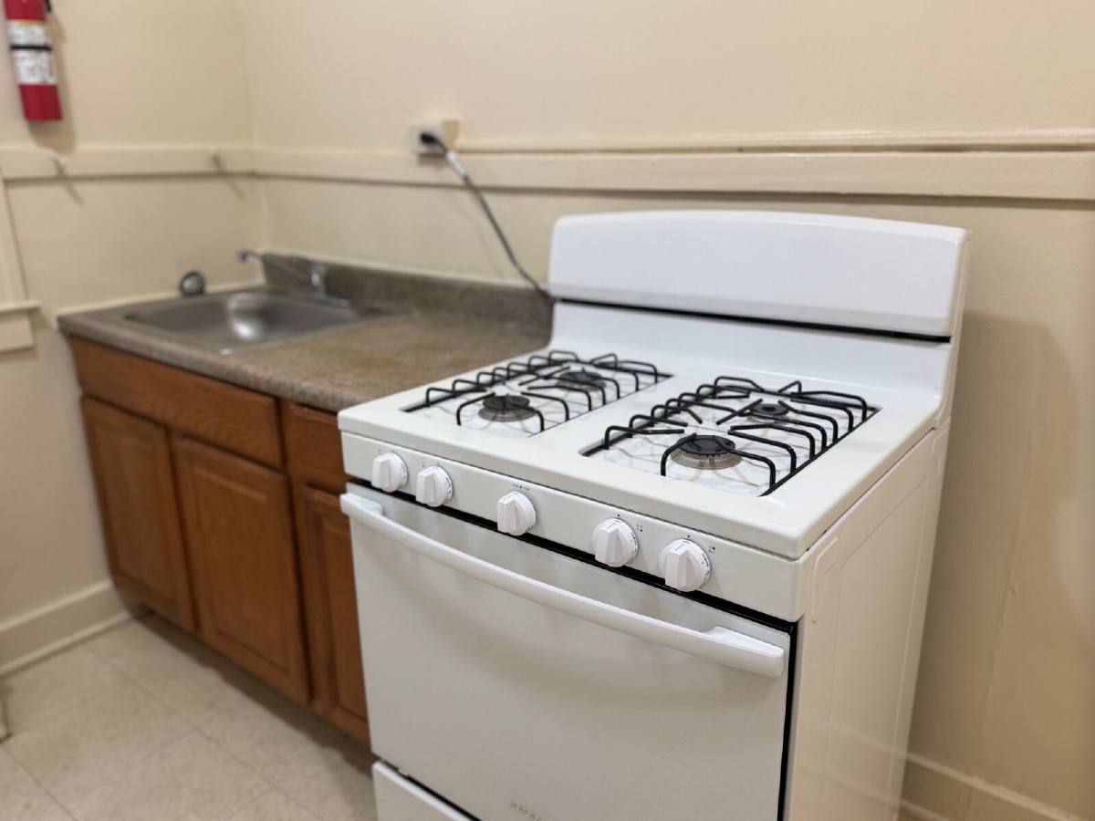 Apartment for rent at 11 Linden St #201, River Rouge, MI 48218
