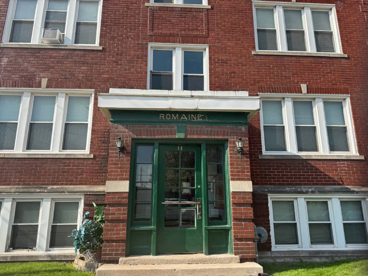 Apartment for rent at 11 Linden St #201, River Rouge, MI 48218