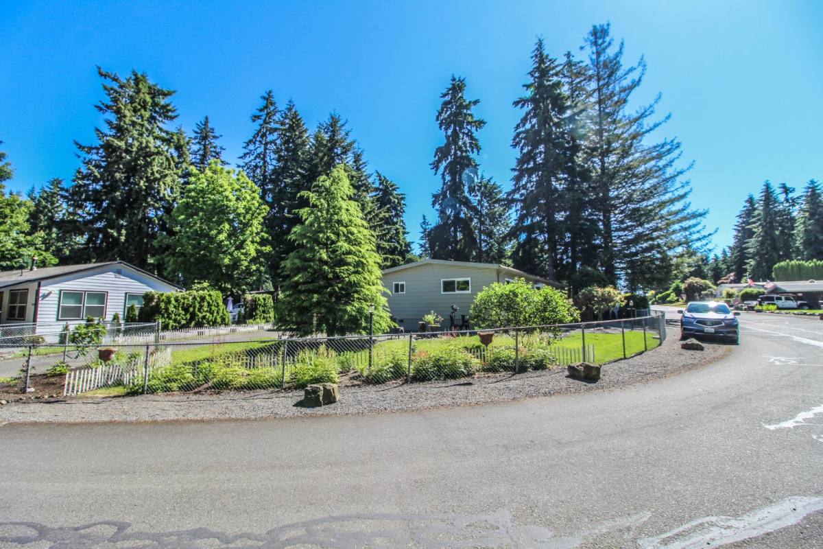 House for rent at 20707 31st Dr SE, Bothell, WA 98012