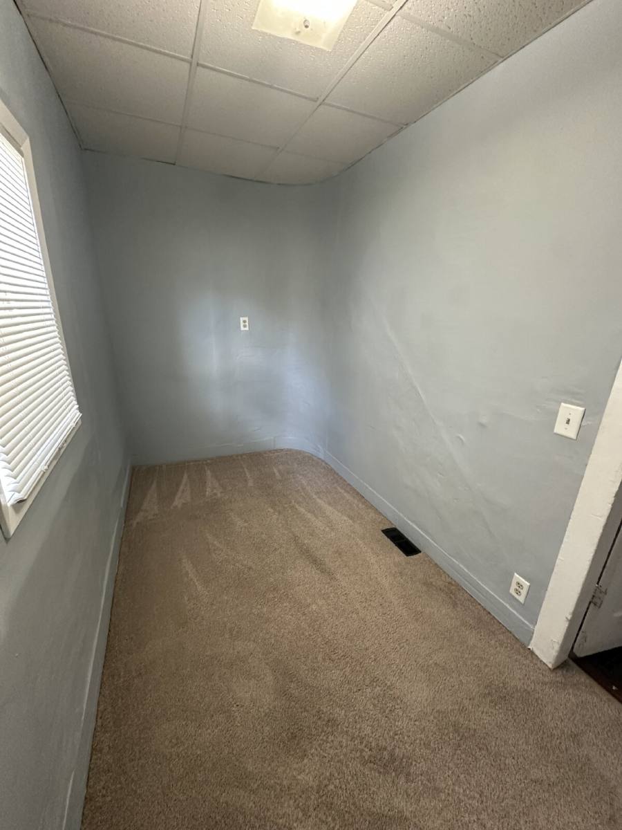 Townhouse for rent at 1305 W Jefferson St, Ottawa, IL 61350