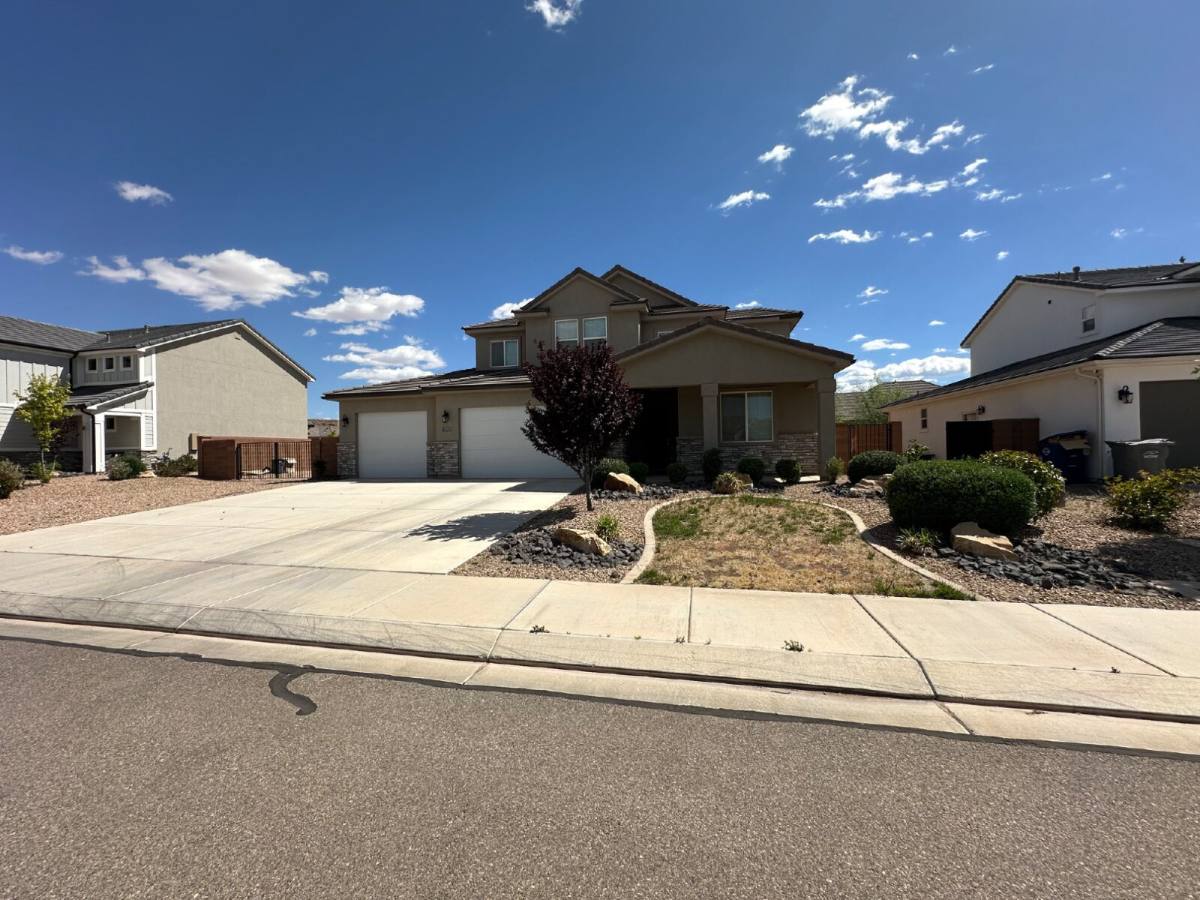 House for rent at 3292 E 2890 S, Washington, UT 84780