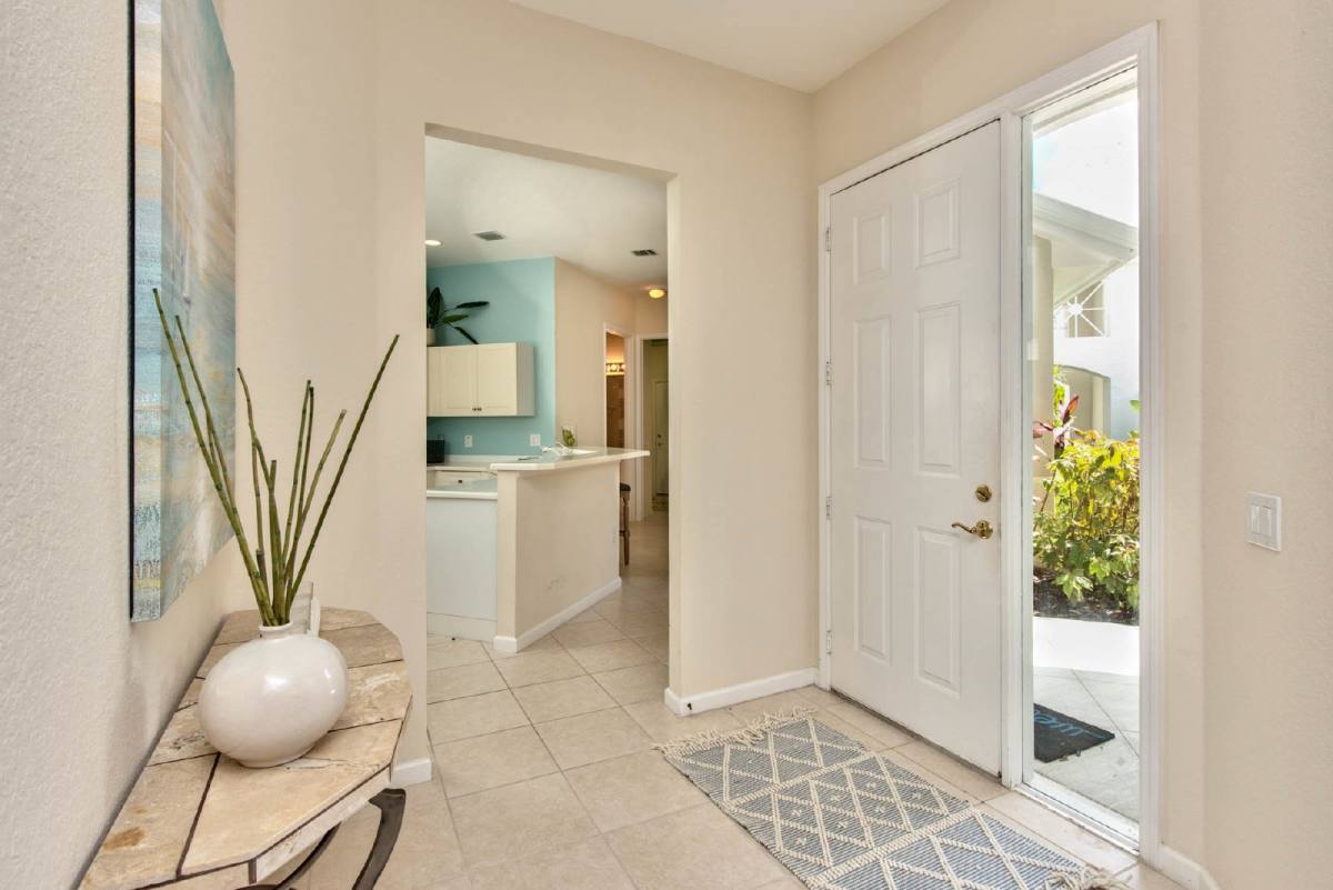 Condo for rent at 4529 Cardinal Cove, Naples, FL 34114