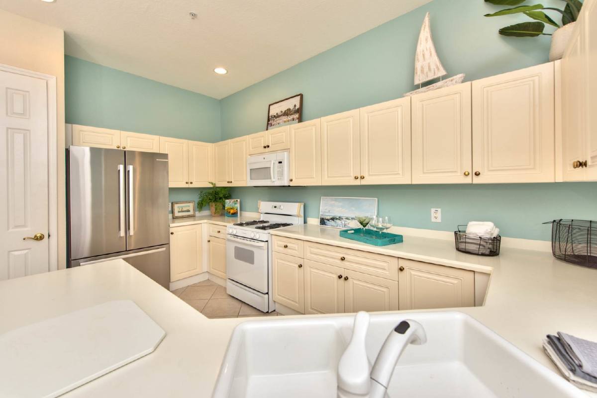 Condo for rent at 4529 Cardinal Cove, Naples, FL 34114