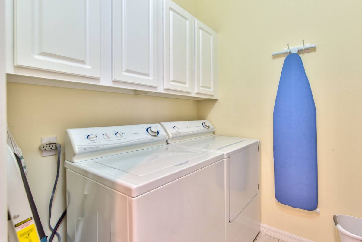 Townhouse for rent at 2180 Arielle Dr #810, Naples, FL 34109