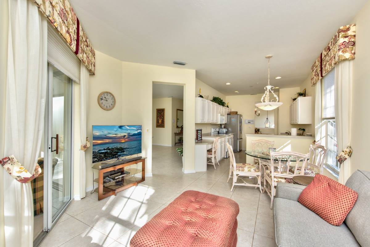 Townhouse for rent at 2180 Arielle Dr #810, Naples, FL 34109