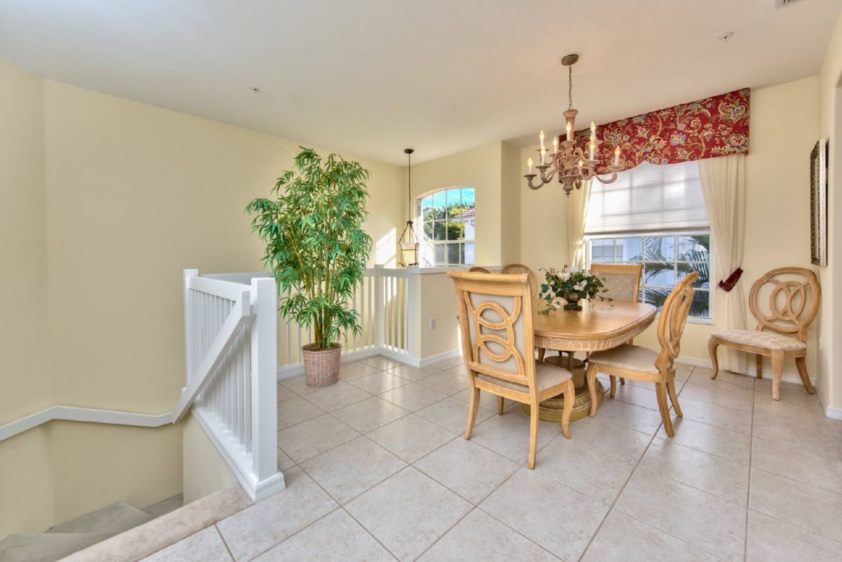 Townhouse for rent at 2180 Arielle Dr #810, Naples, FL 34109