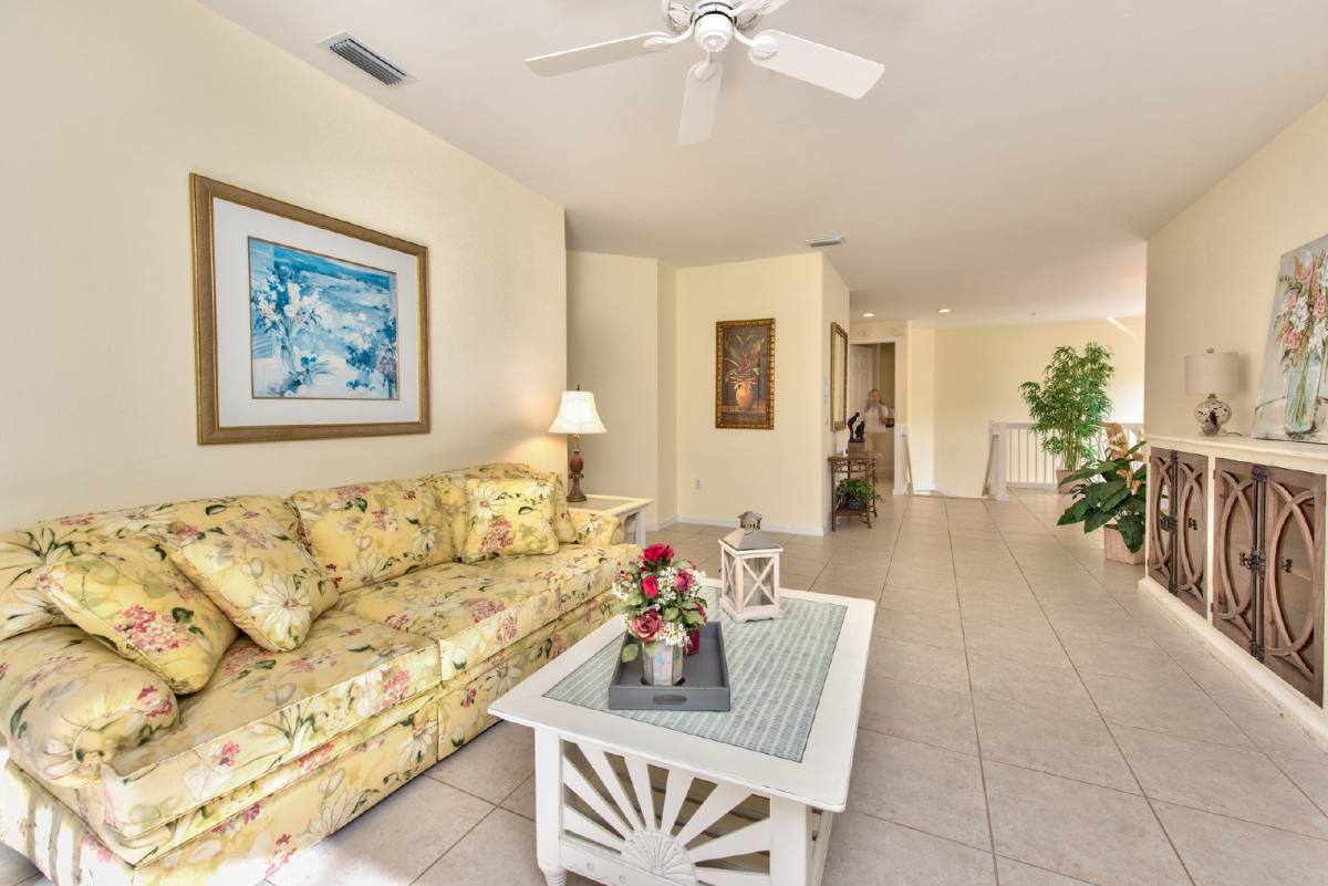 Townhouse for rent at 2180 Arielle Dr #810, Naples, FL 34109