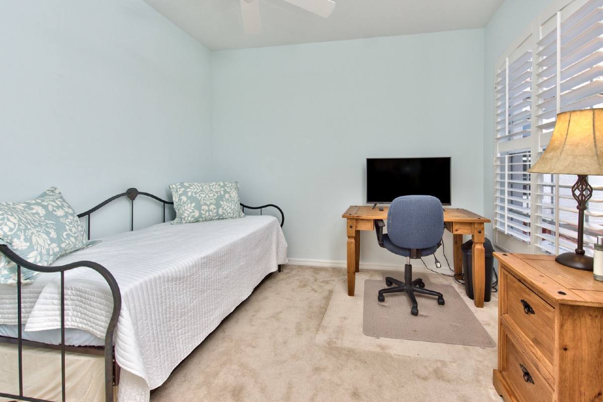 Townhouse for rent at 2180 Arielle Dr #810, Naples, FL 34109