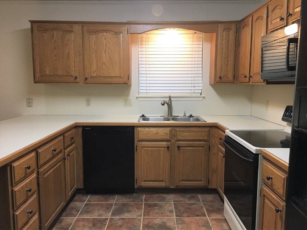 House for rent at 606 Circle Creek Dr, Hewitt, TX 76643