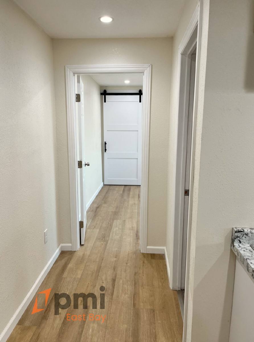 Apartment for rent at 303 Virginia St #B, Crockett, CA 94525