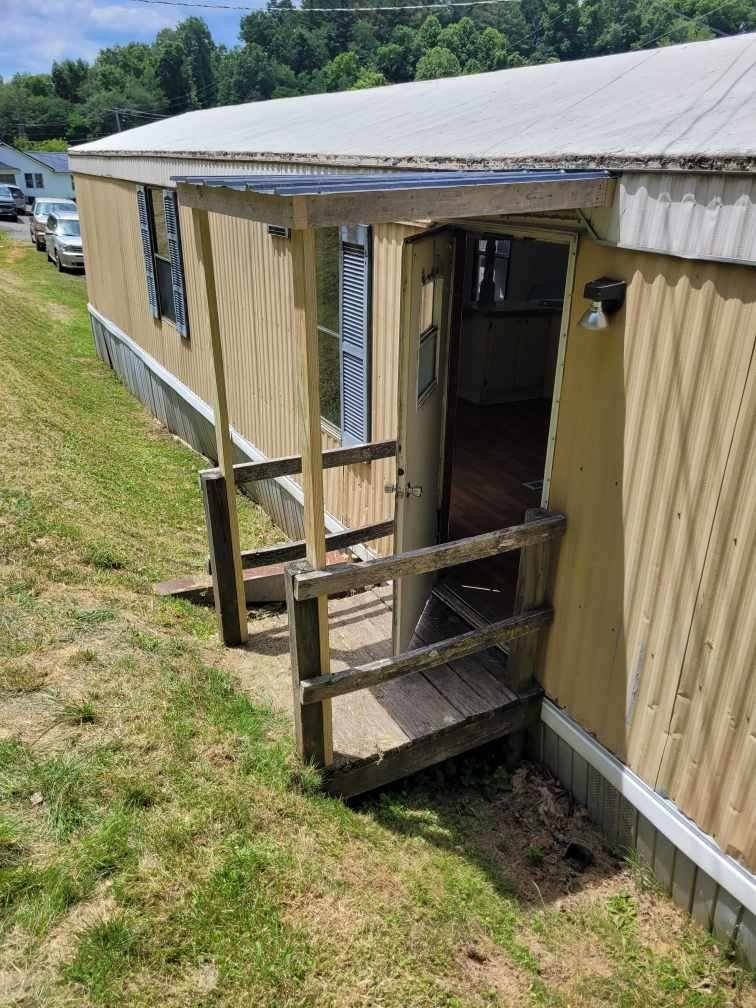 House for rent at 130 Ridge Rd, Richlands, VA 24641