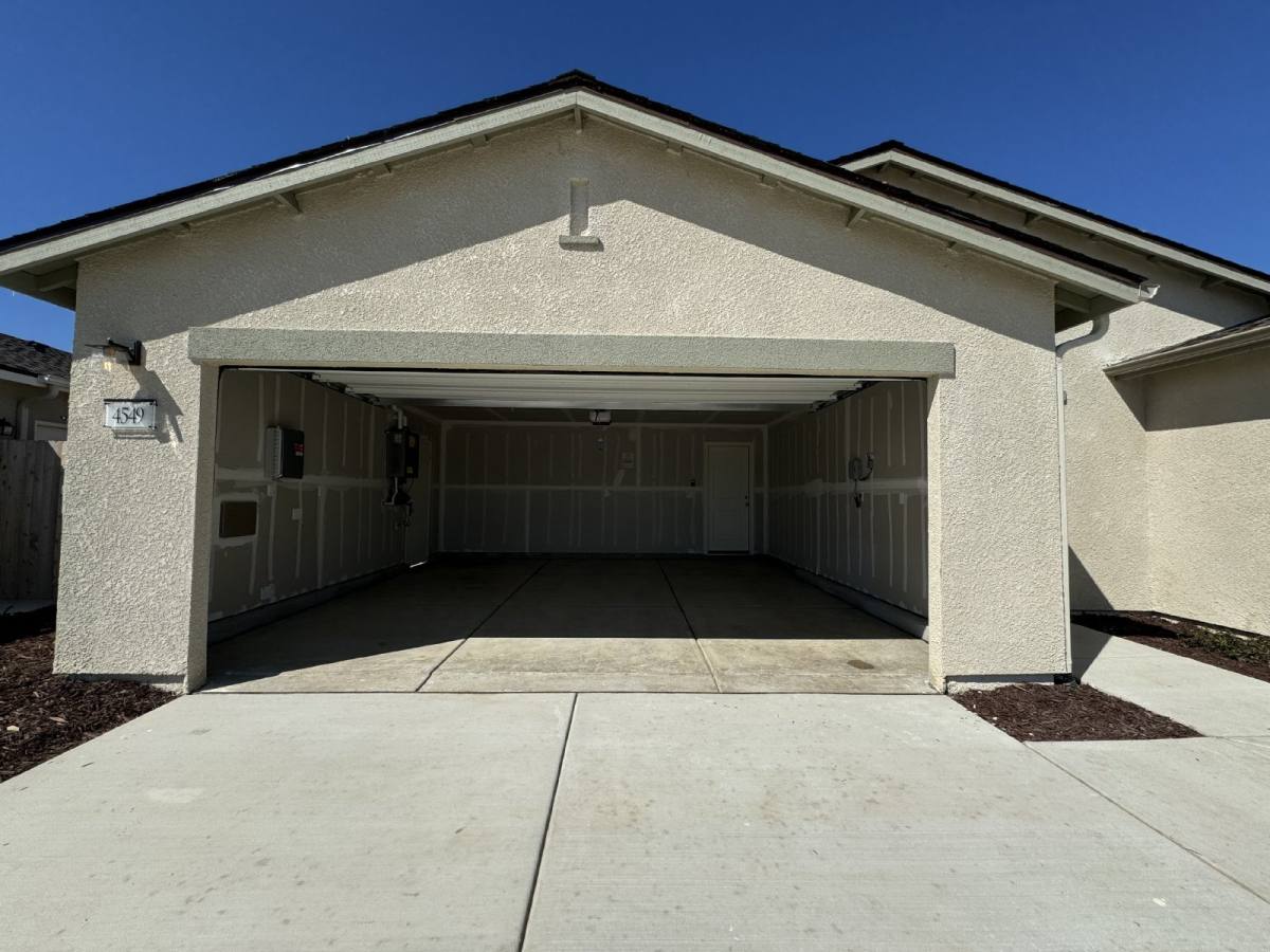 House for rent at 4549 Michelle Dr, Merced, CA 95348