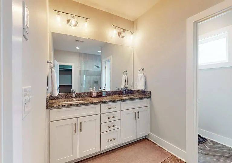 Townhouse for rent at 1016B Alice St, Nashville, TN 37218