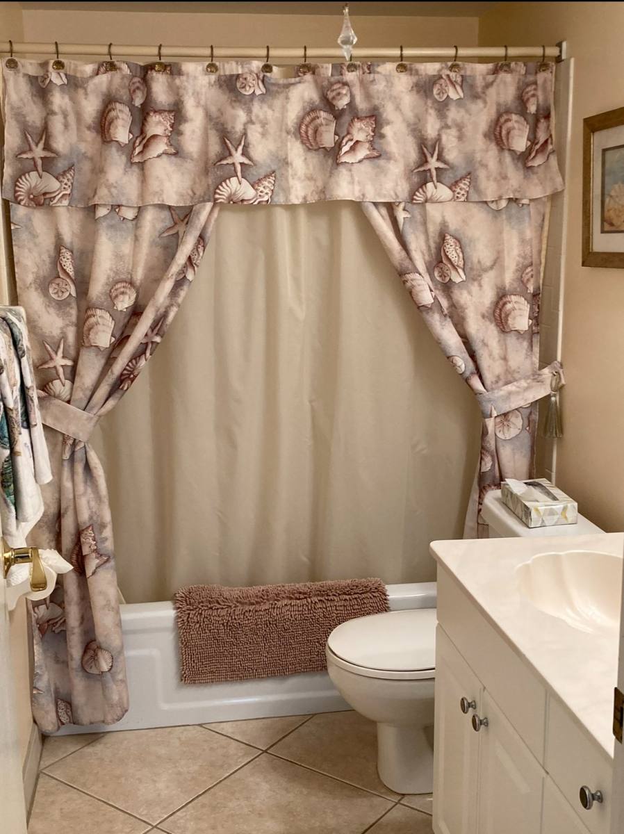 Apartment for rent at 3150 Binnacle Dr, Naples, FL 34103