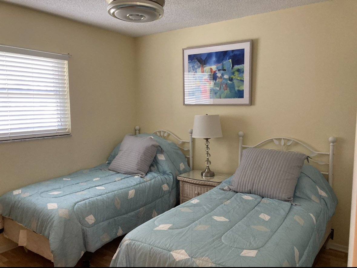 Apartment for rent at 3150 Binnacle Dr, Naples, FL 34103