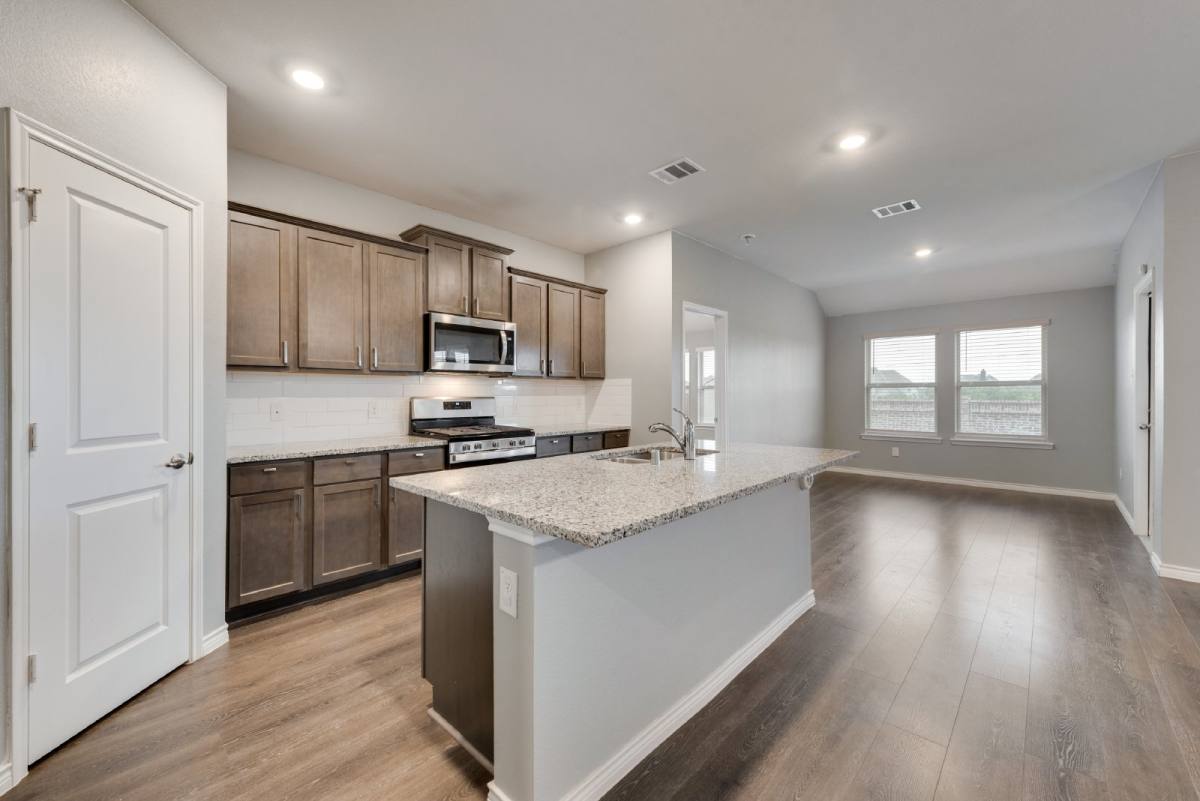 House for rent at 1501 Hidden Bluff Crossing, Princeton, TX 75407