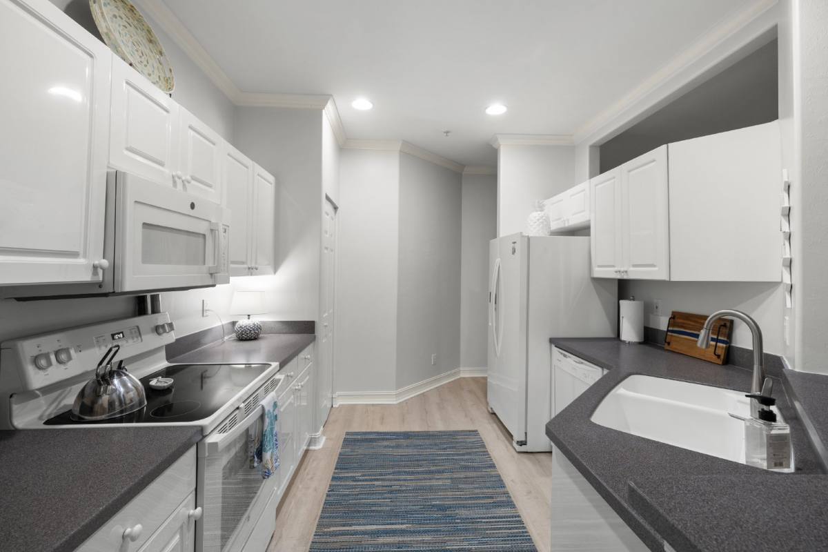 Condo for rent at 720 Tarpon Cove Dr #102, Naples, FL 34110
