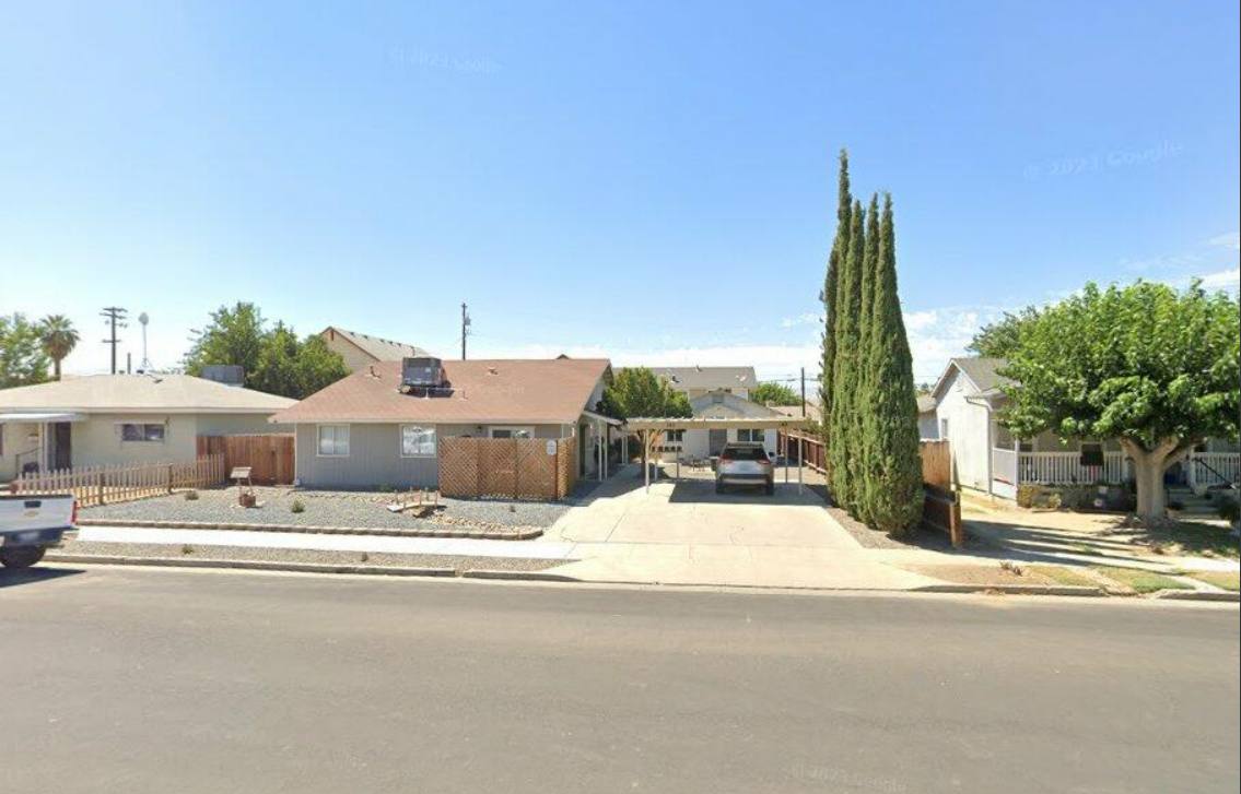 Apartment for rent at 145 E Ivy Ave, Coalinga, CA 93210