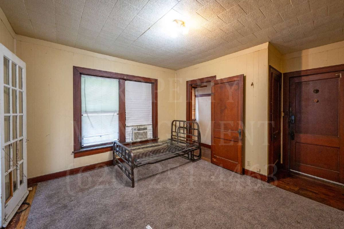 Apartment for rent at 405 W 5th St, Coffeyville, KS 67337
