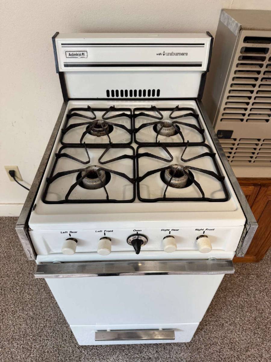 Apartment for rent at 3937 SE 62nd Ave #B, Portland, OR 97206