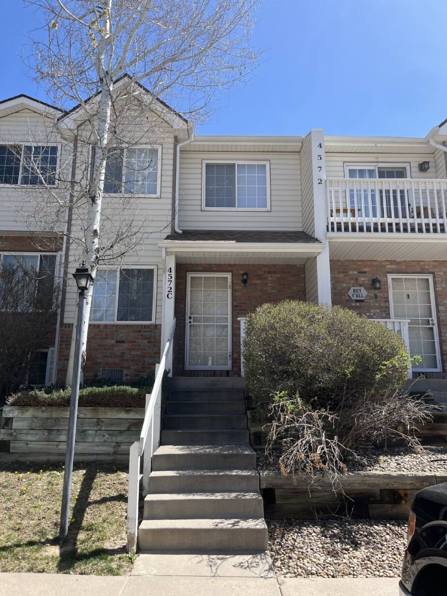 Townhouse for rent at 4572 S Crystal Way #C, Aurora, CO 80015