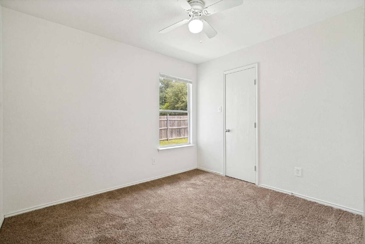 House for rent at 416 Brett's Way, Burleson, TX 76028