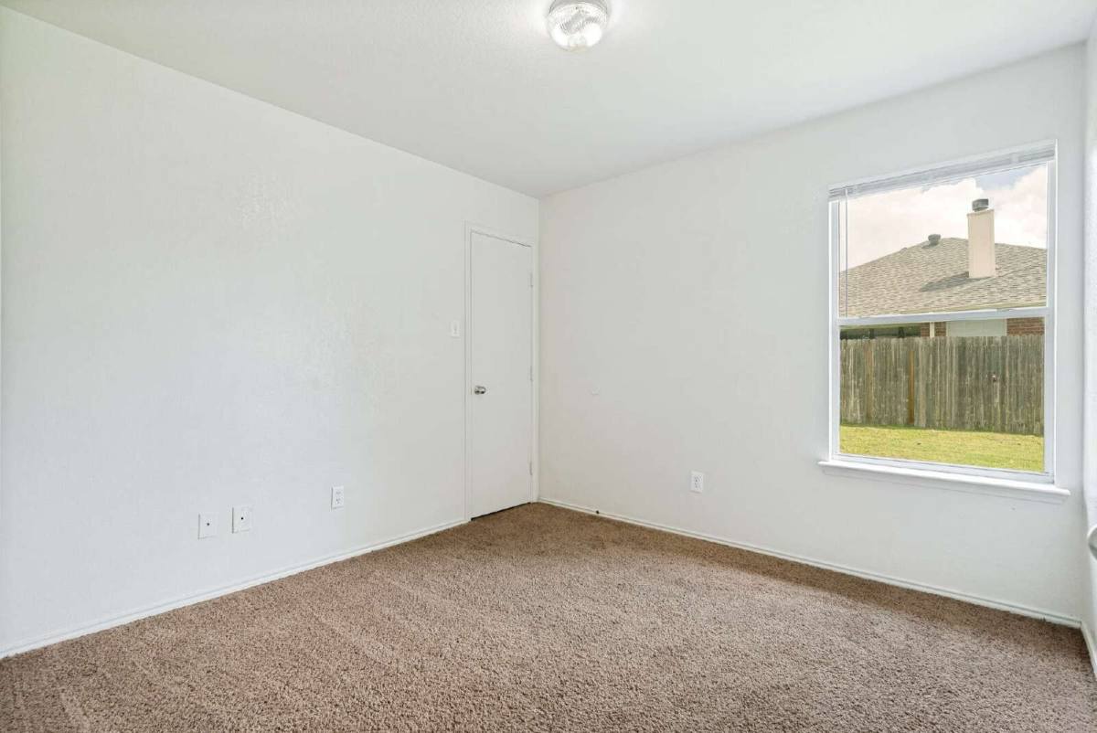 House for rent at 416 Brett's Way, Burleson, TX 76028