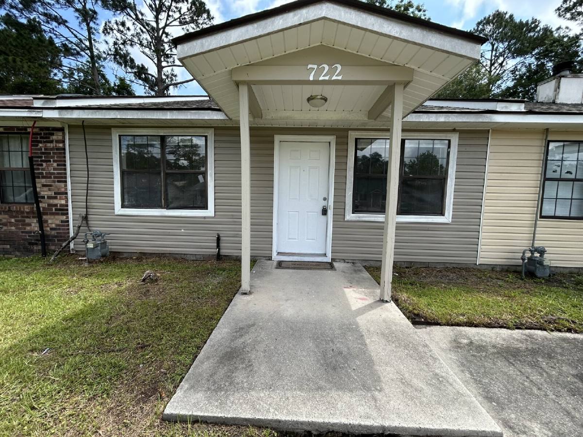 House for rent at 722 Sharon St, Hinesville, GA 31313