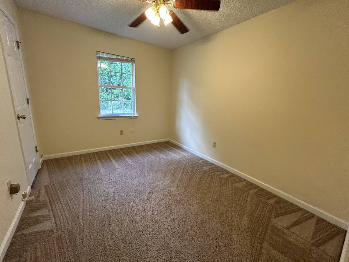 House for rent at 942 Poppleton Dr, Hinesville, GA 31313