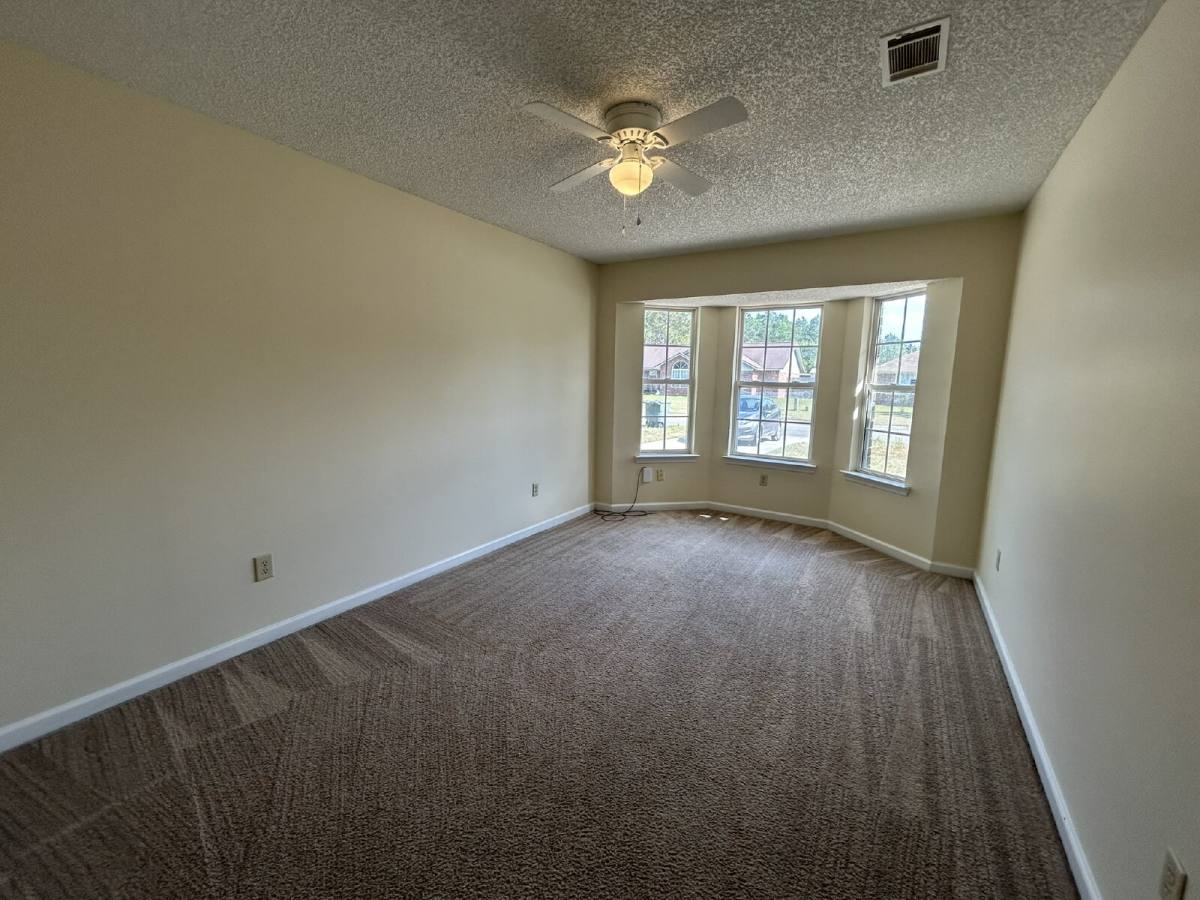 House for rent at 942 Poppleton Dr, Hinesville, GA 31313