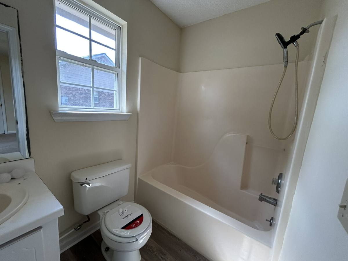 House for rent at 942 Poppleton Dr, Hinesville, GA 31313