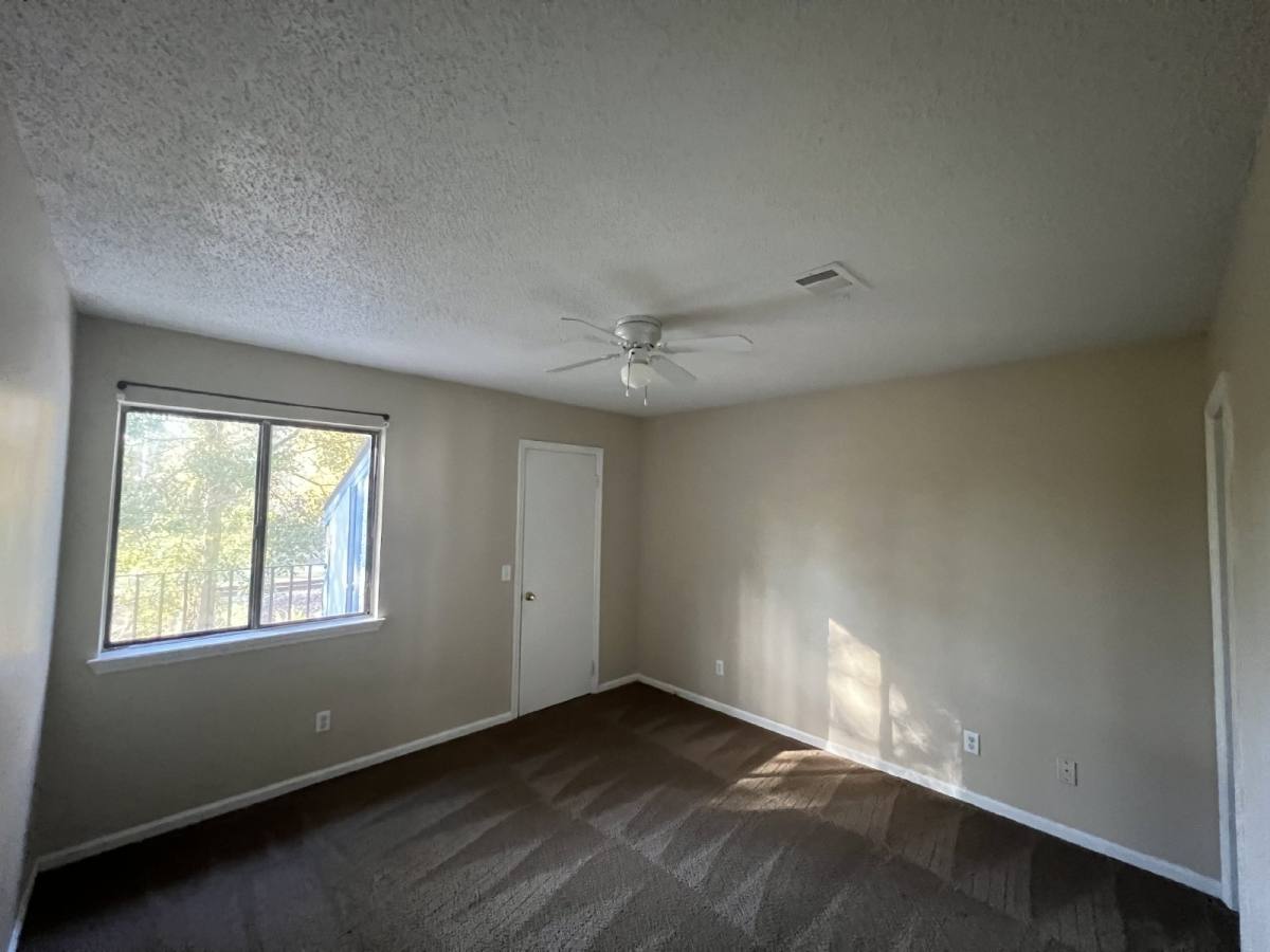 Apartment for rent at 910 Brett Dr #16, Hinesville, GA 31313