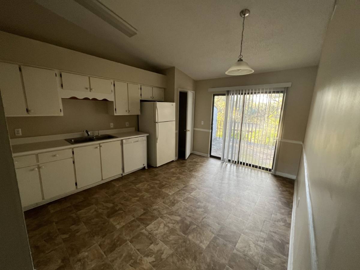 Apartment for rent at 910 Brett Dr #16, Hinesville, GA 31313