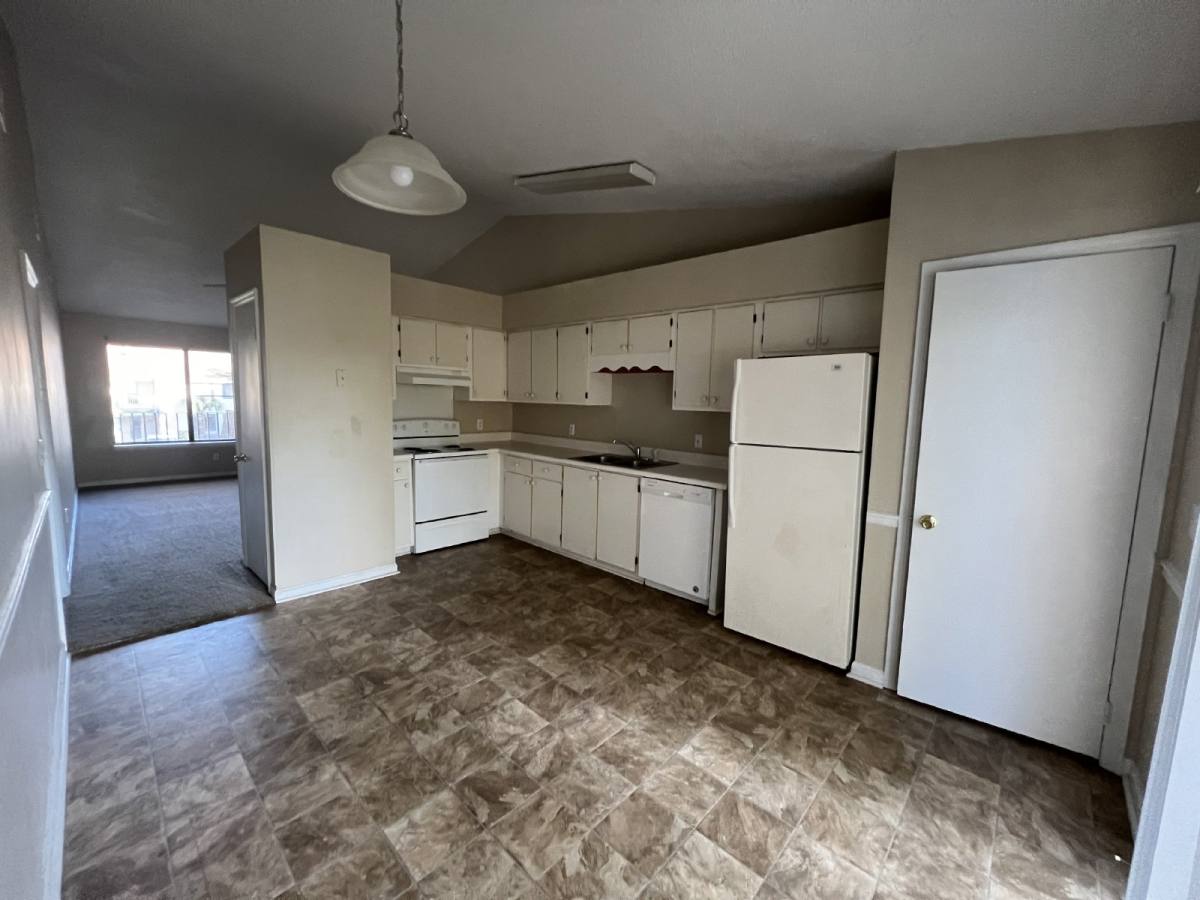 Apartment for rent at 910 Brett Dr #16, Hinesville, GA 31313