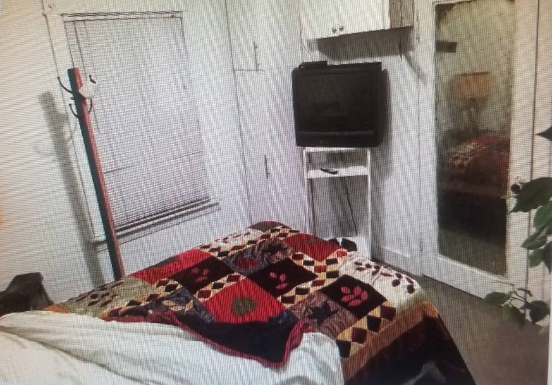 Apartment for rent at 7330 S Yates Blvd #2, Chicago, IL 60649