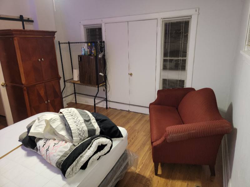 Apartment for rent at 7330 S Yates Blvd #2, Chicago, IL 60649