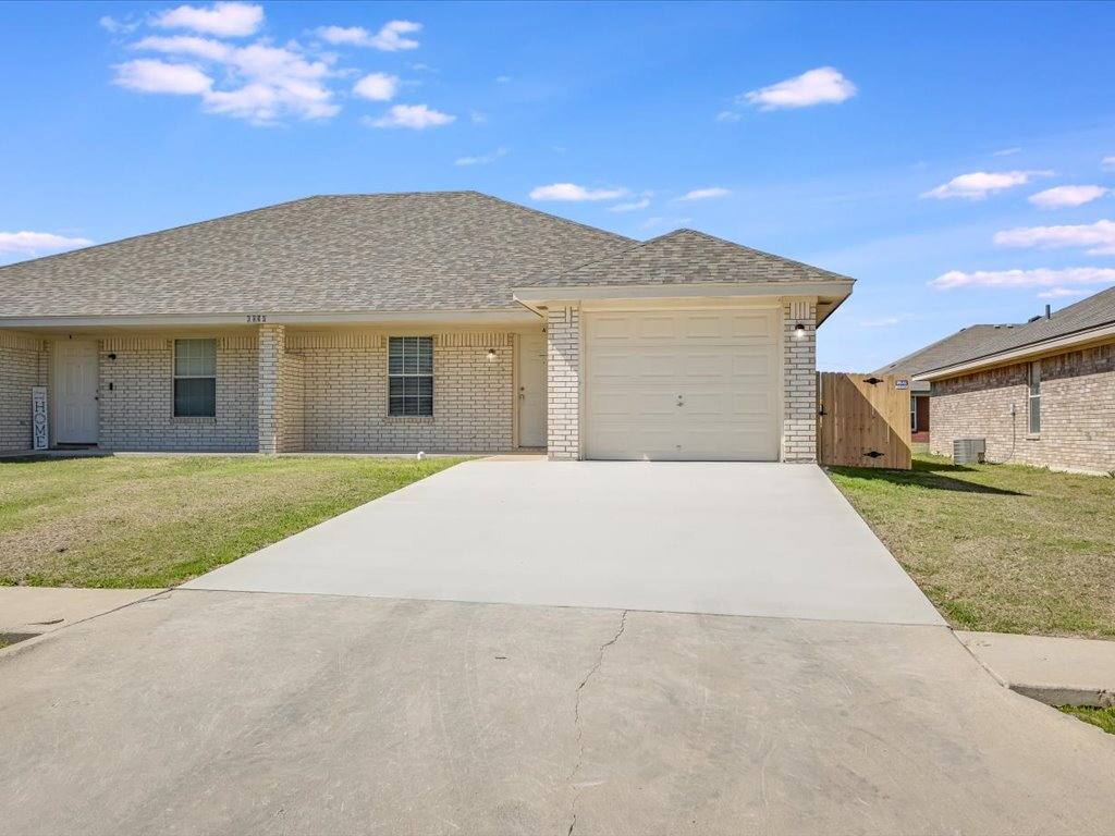 Townhouse for rent at 3805 El Paso #A, Killeen, TX 76549